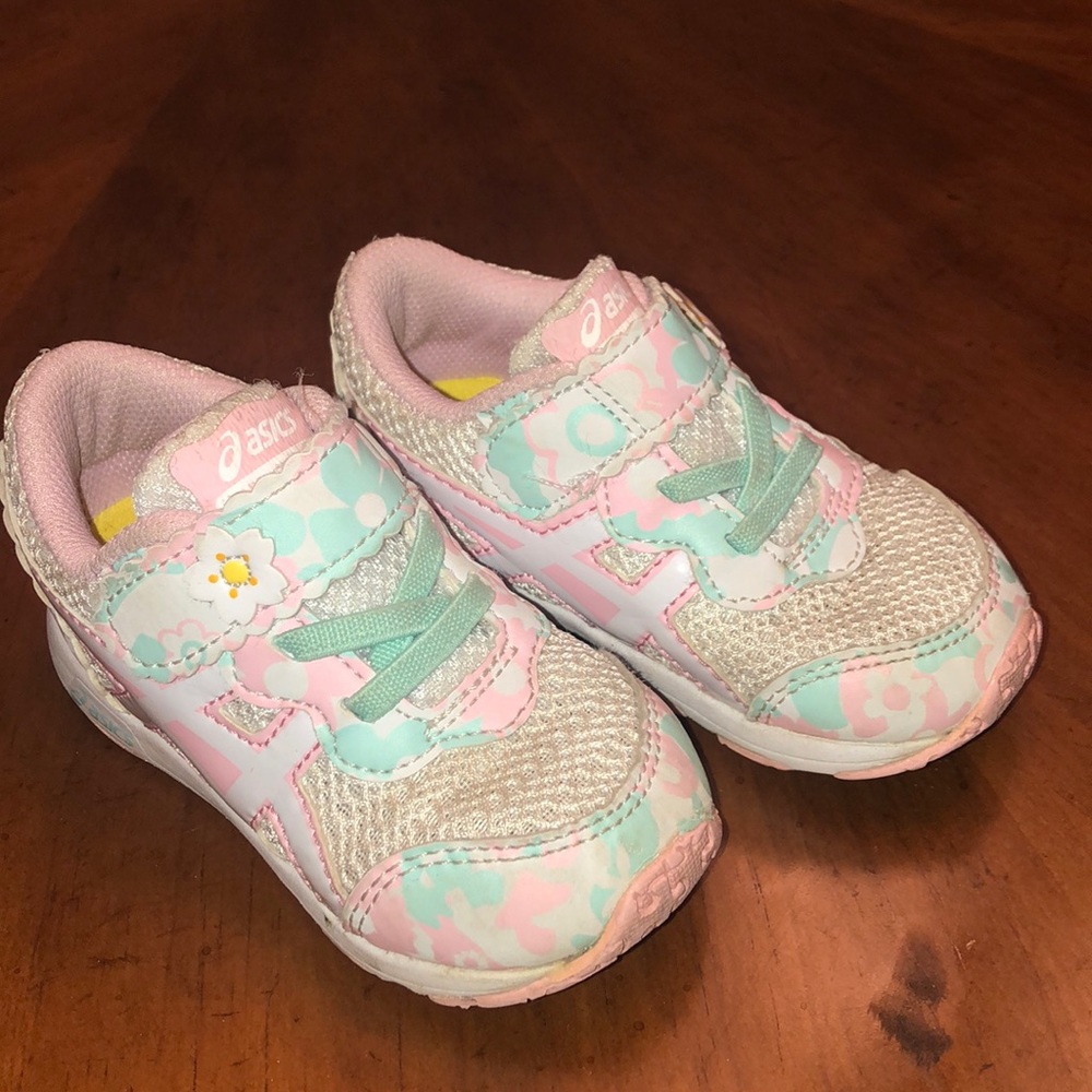 ASICS toddler sneakers